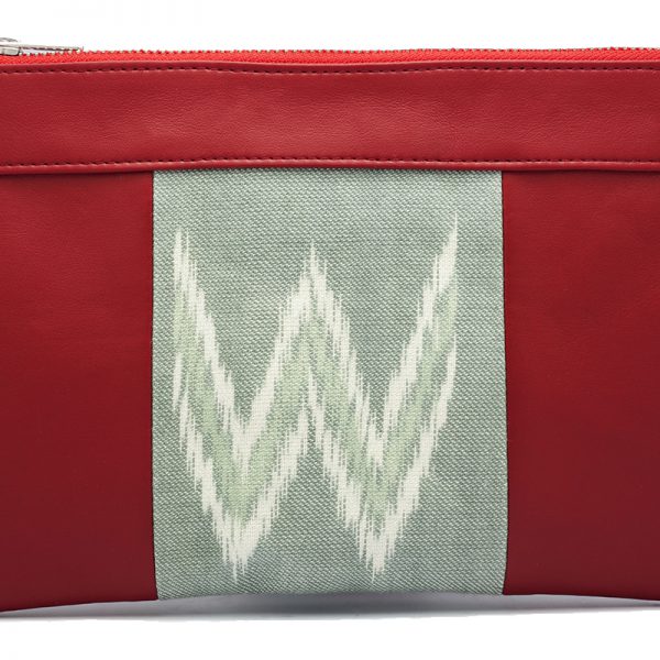 Le sac qui fait pochette, 100% vegan en Rouge et Gris Rizière, fabriqué en France pour l'empowerment des femmes.