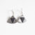 Boucles d&rsquo;oreilles Triangles Piñatex Argenté et Noir