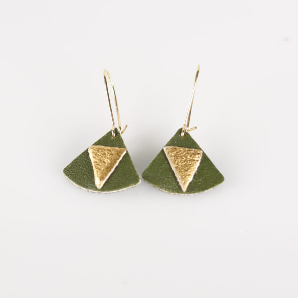 Boucles d'oreilles Piñatex Triangles Vert Cactus et Doré