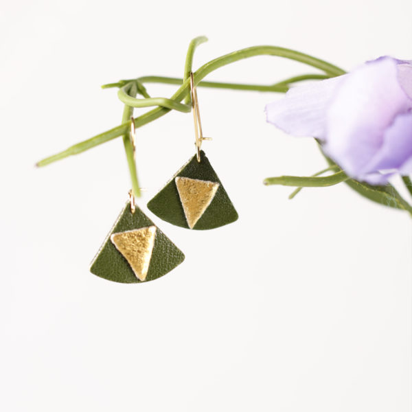 Boucles d’oreilles Triangles Cactus et Piñatex Doré